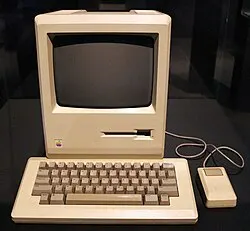 Macintosh (128K) — Representative product/family photograph. The pictured configuration may differ from this release. Resized and re-encoded for this catalogue.